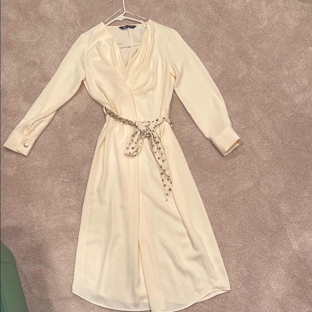 New without tags - Zara Cream Long Sleeve Dress with Polka Dot Belt